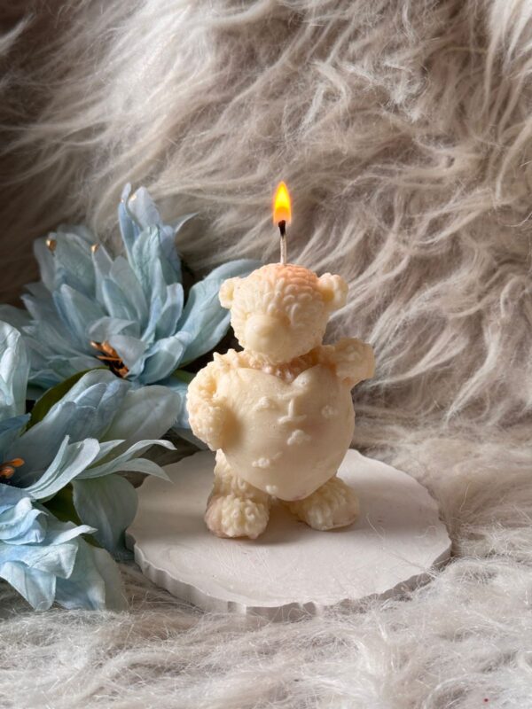 Heartfelt Hug Candle